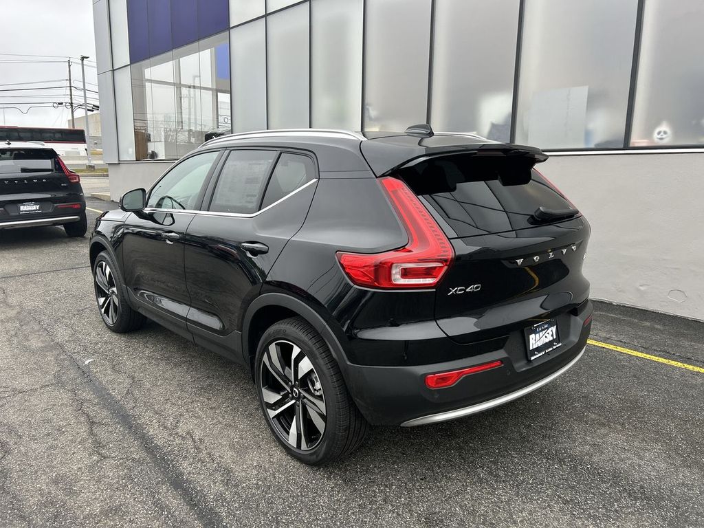 2025 Volvo XC40 Ultra - Photo 6