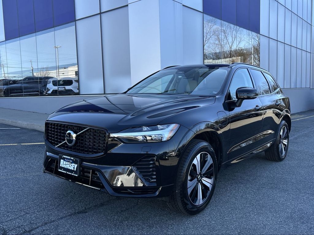 2025 Volvo XC60