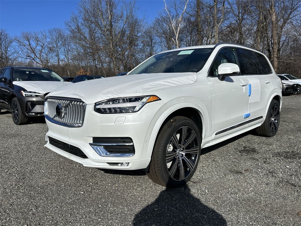 2025 Volvo XC90 Plus photo 4
