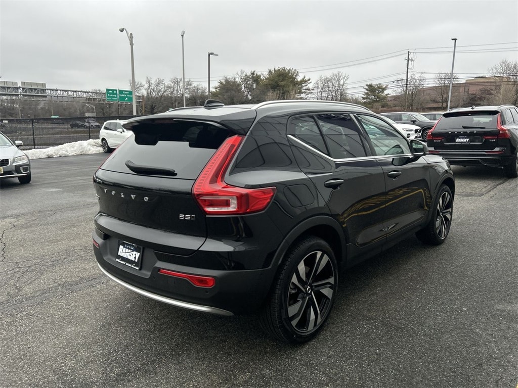2025 Volvo XC40 Ultra - Photo 8