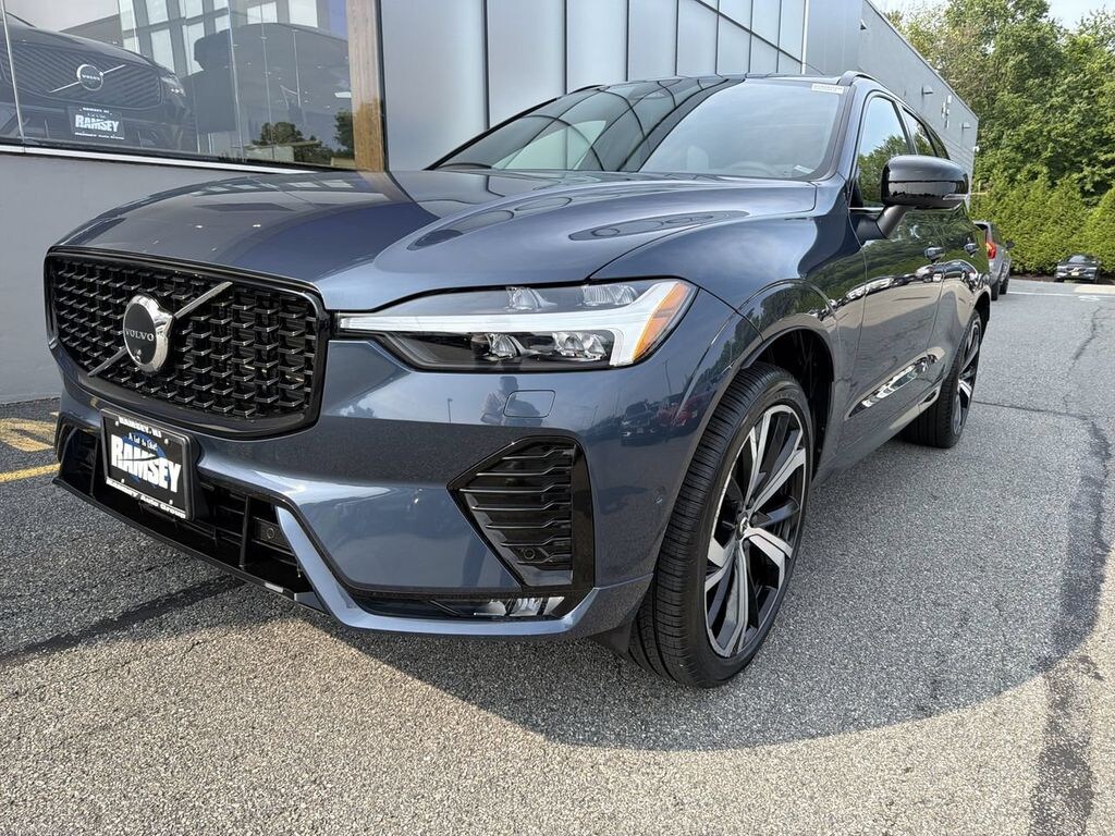 Certified 2024 Volvo XC60 B5 Ultimate Dark SUV