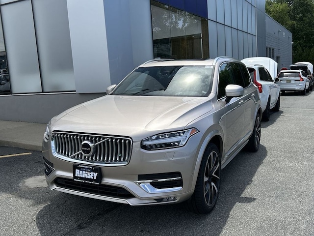 2023 Volvo XC90 B6 AWD Plus 7-Seater SUV