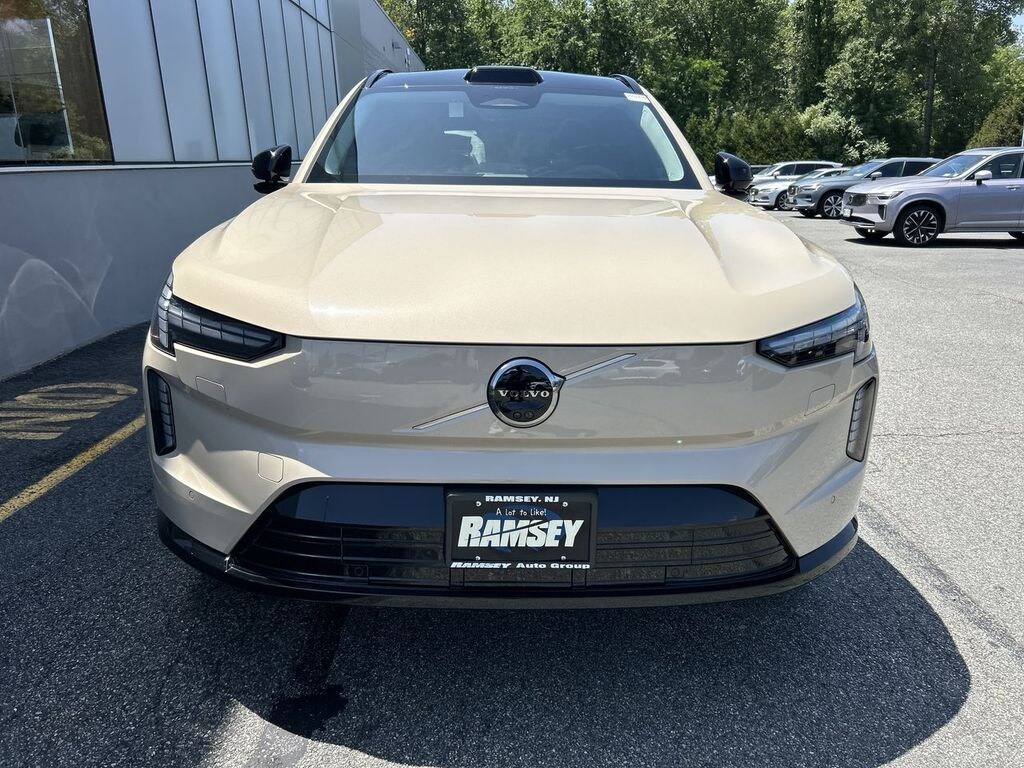 Certified 2025 Volvo EX90 Twin Motor Performance Plus 7-Seater SUV
