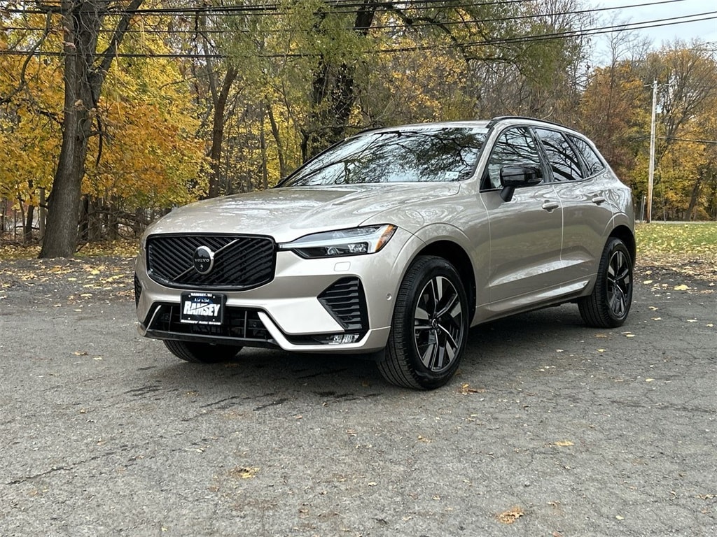 New 2026 Volvo XC60 B5 Plus SUV