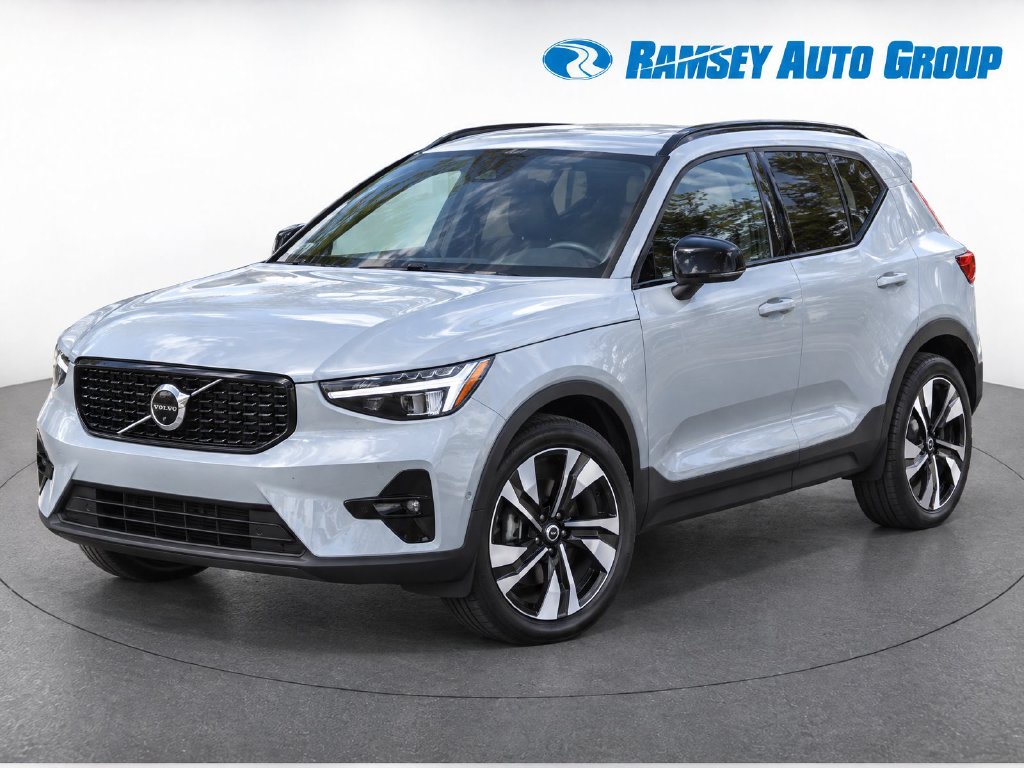 2024 Volvo XC40