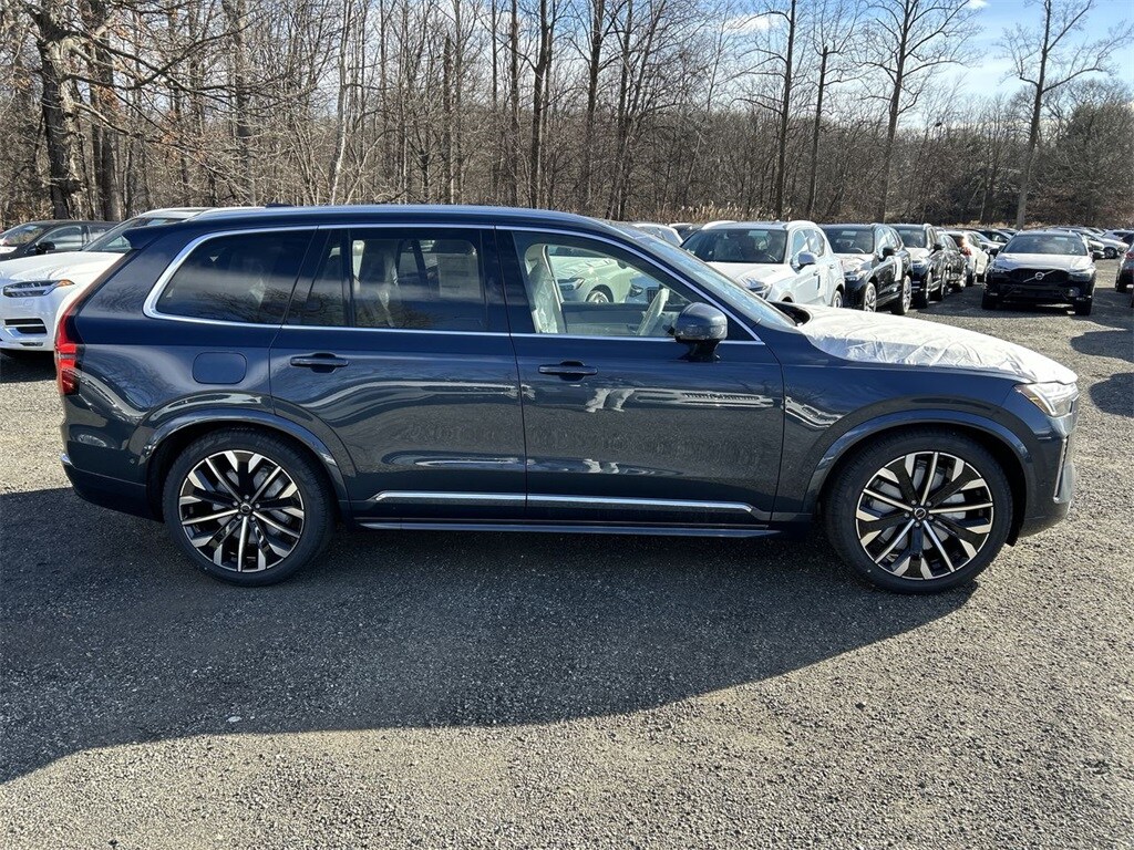 2025 Volvo XC90 photo 4