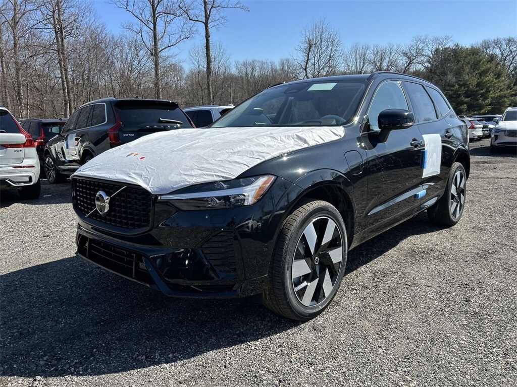 2025 Volvo XC60 Hybrid T8 Plus photo 4