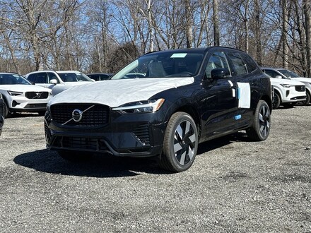 2025 Volvo XC60 plug-in hybrid T8 Plus SUV