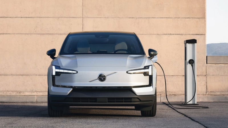 2025 Volvo EX30 Charging 