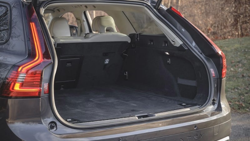 2024 Volvo V90 Cross Country Cargo Space 