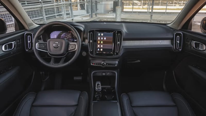 2025 Volvo XC40 Infotainment System