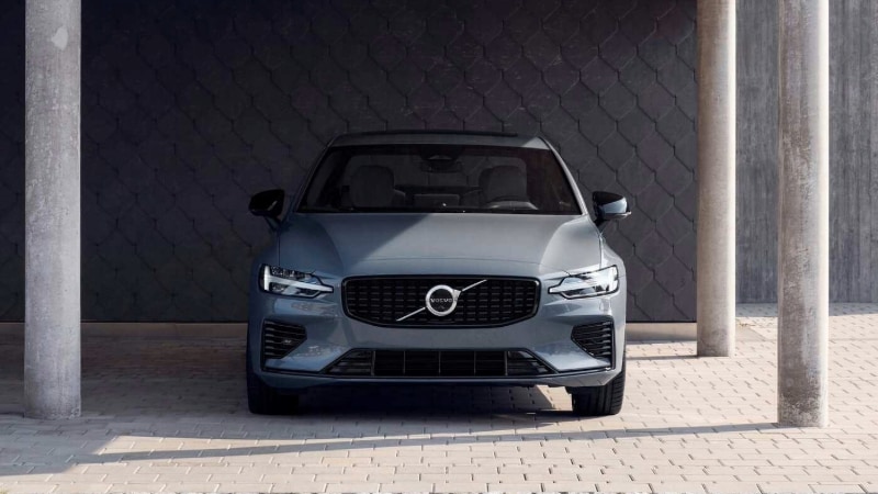 2025 Volvo S60: Power, Performance, & Luxe Features