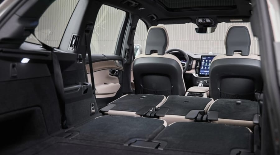 20226 Volvo XC-90 Interior Seating and Cargo Space