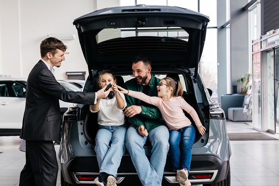 RVol-finance-showroom-7-25.png