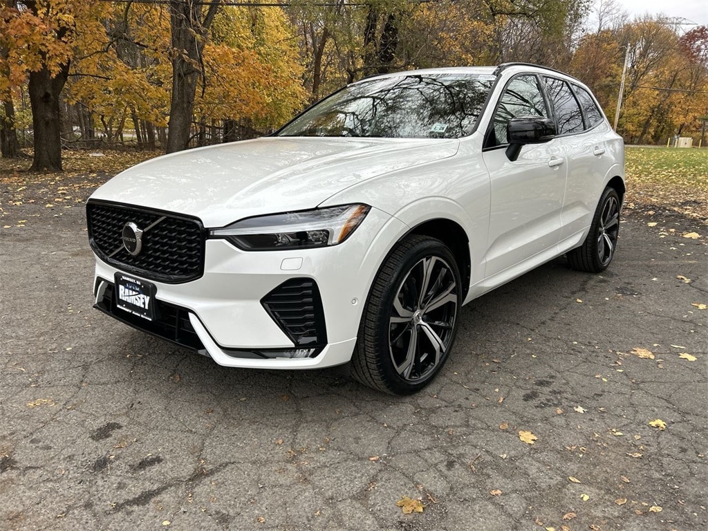Certified 2023 Volvo XC60 B5 AWD Ultimate Dark SUV