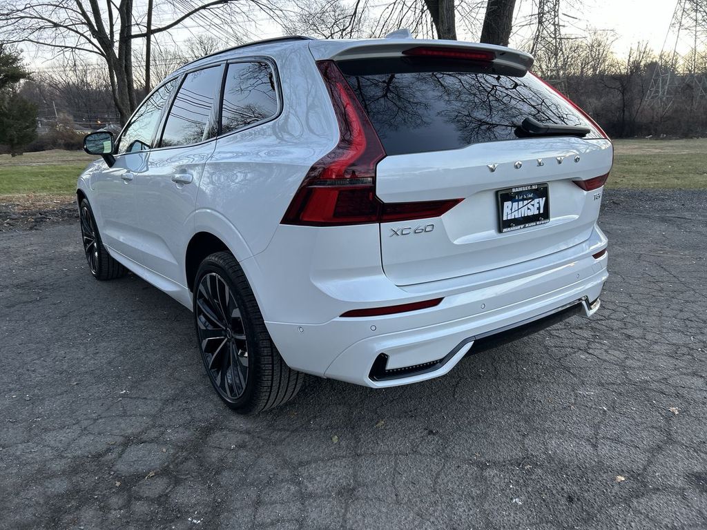 2026 Volvo XC60 Ultra - Photo 6