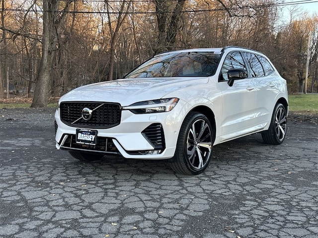 2023 Volvo XC60 B6 AWD Ultimate Dark SUV
