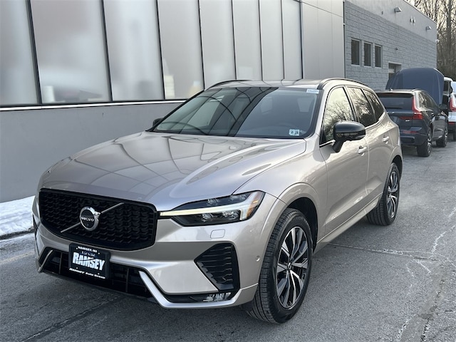 2023 Volvo XC60 B5 AWD Plus Dark SUV
