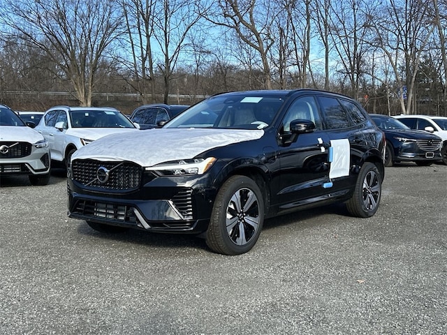 2025 Volvo XC60 plug-in hybrid T8 Plus AWD SUV