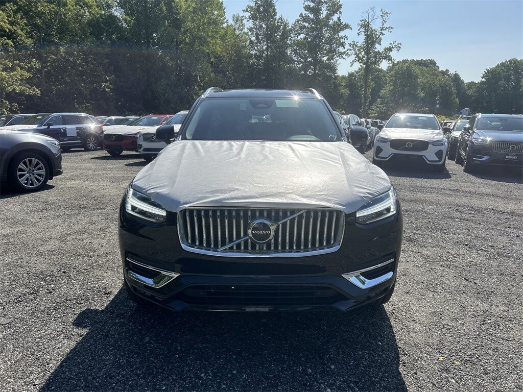 2025 Volvo XC90 Plus photo 3