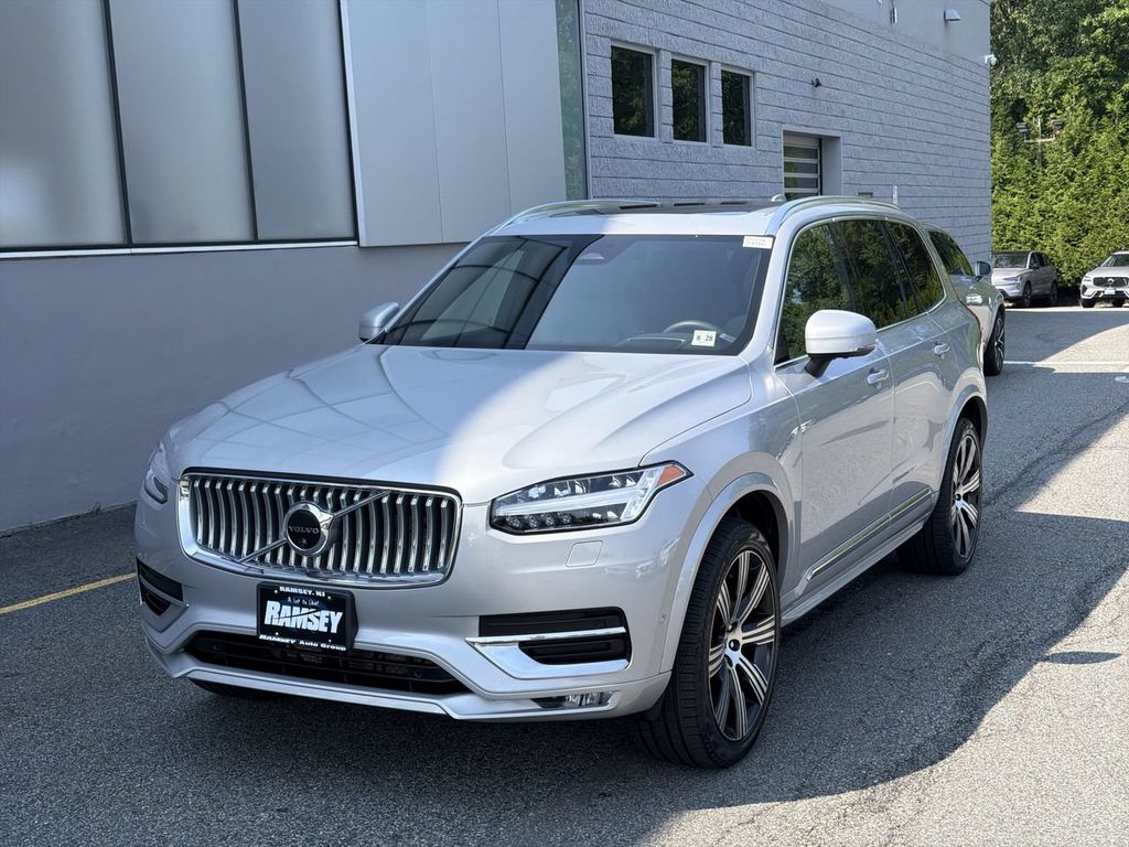2023 Volvo XC90