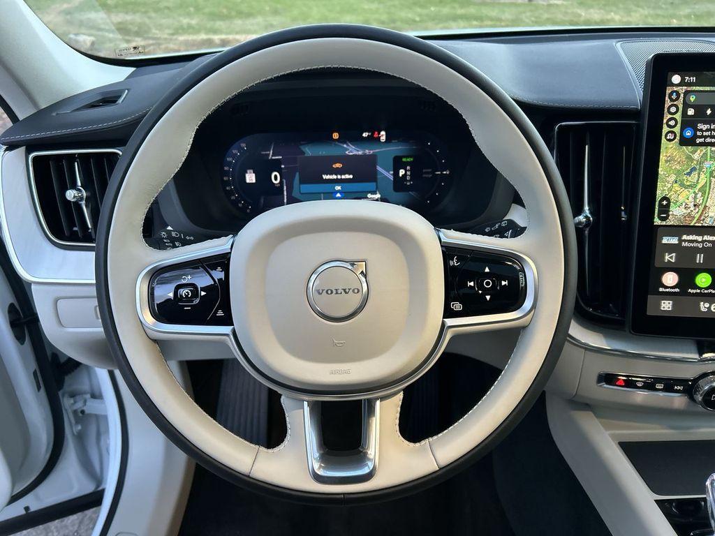 2026 Volvo XC60 Ultra - Photo 18
