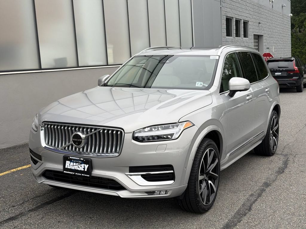2023 Volvo XC90