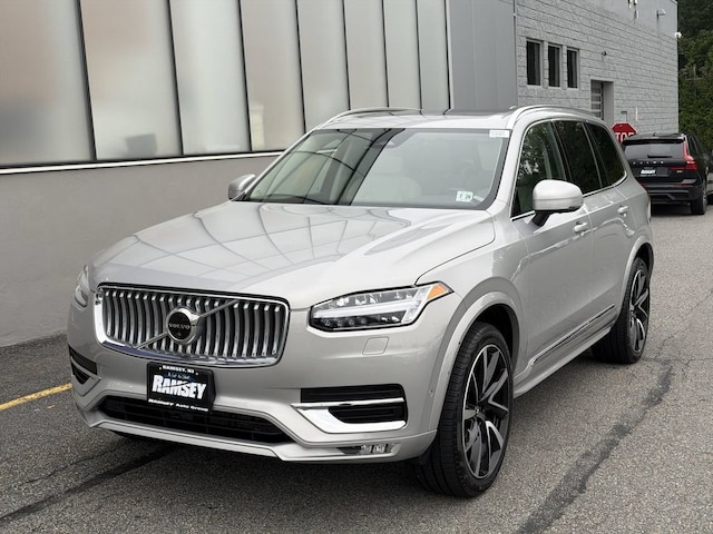 2023 Volvo XC90 B6 AWD Plus 7-Seater SUV