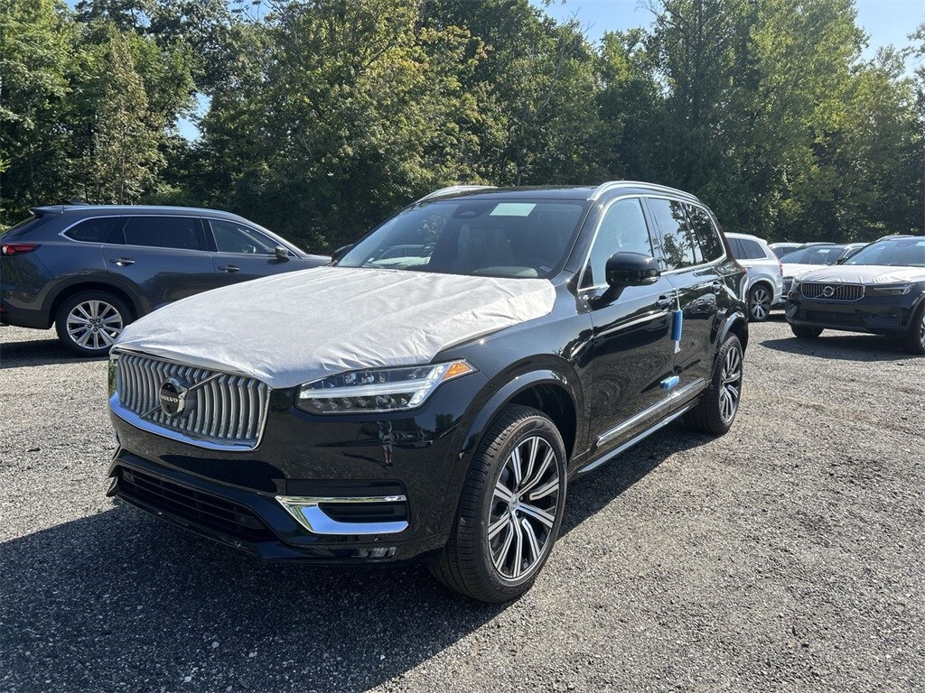 2025 Volvo XC90 Plus photo 4