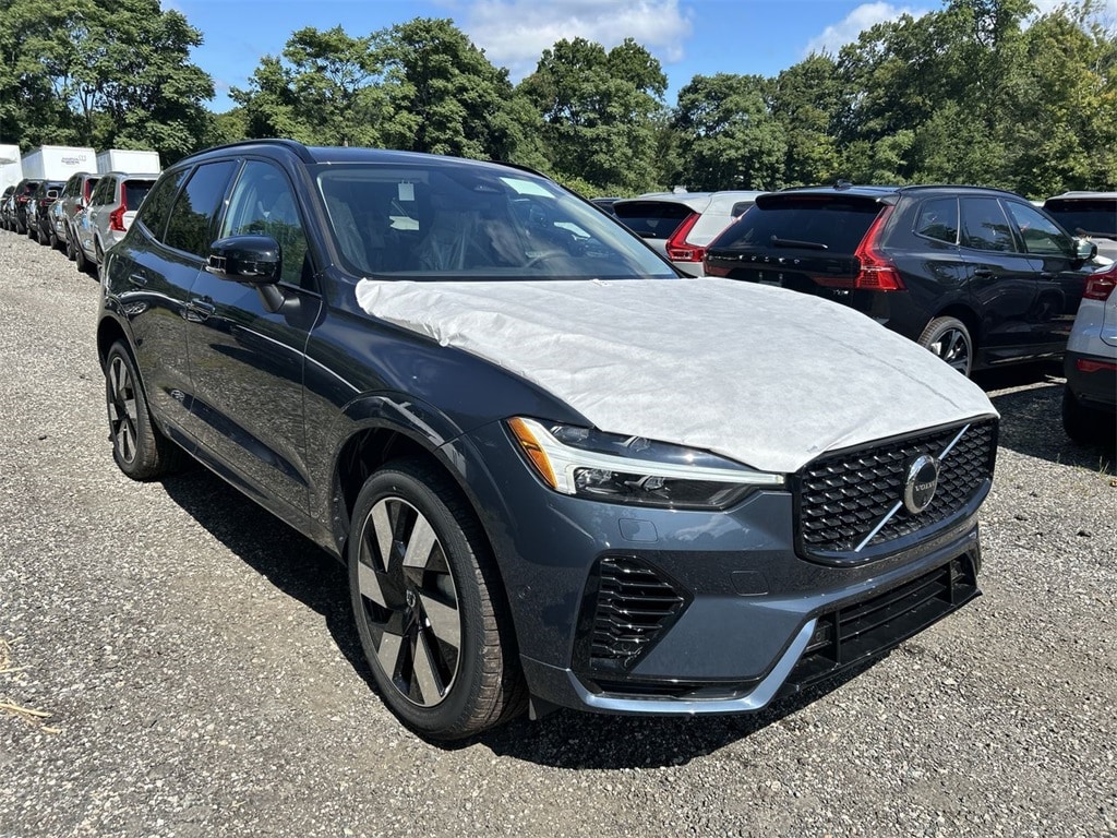 Used 2024 Volvo XC60 Plus with VIN YV4H60DL2R1944635 for sale in Ramsey, NJ