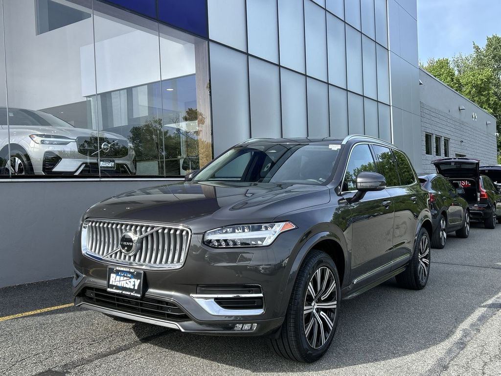 2023 Volvo XC90 B6 Plus 7-Seater 4WD's photo