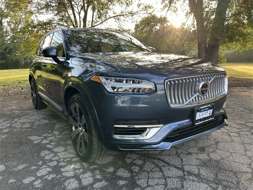 Certified 2024 Volvo XC90 plug-in hybrid T8 Ultimate Bright 7-Seater SUV