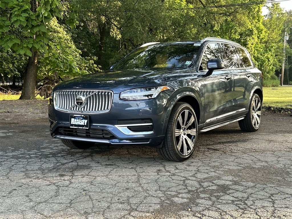 Certified 2024 Volvo XC90 plug-in hybrid T8 Ultimate Bright 7-Seater SUV