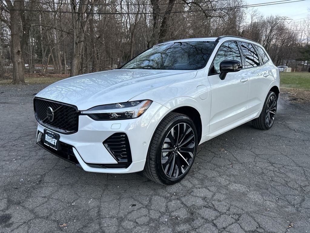 New 2026 Volvo XC60 plug-in hybrid T8 Ultra SUV