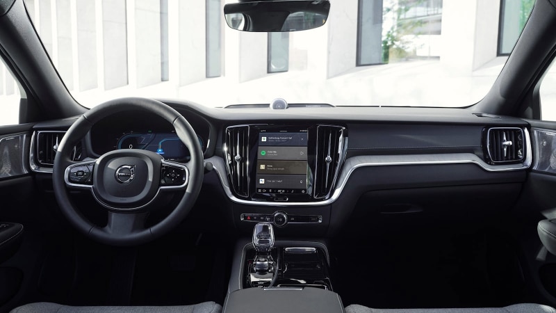 2024 Volvo S60 Recharge interior dashboard