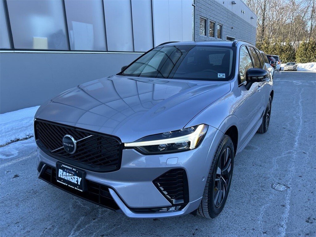 New 2026 Volvo XC60 B5 Plus SUV