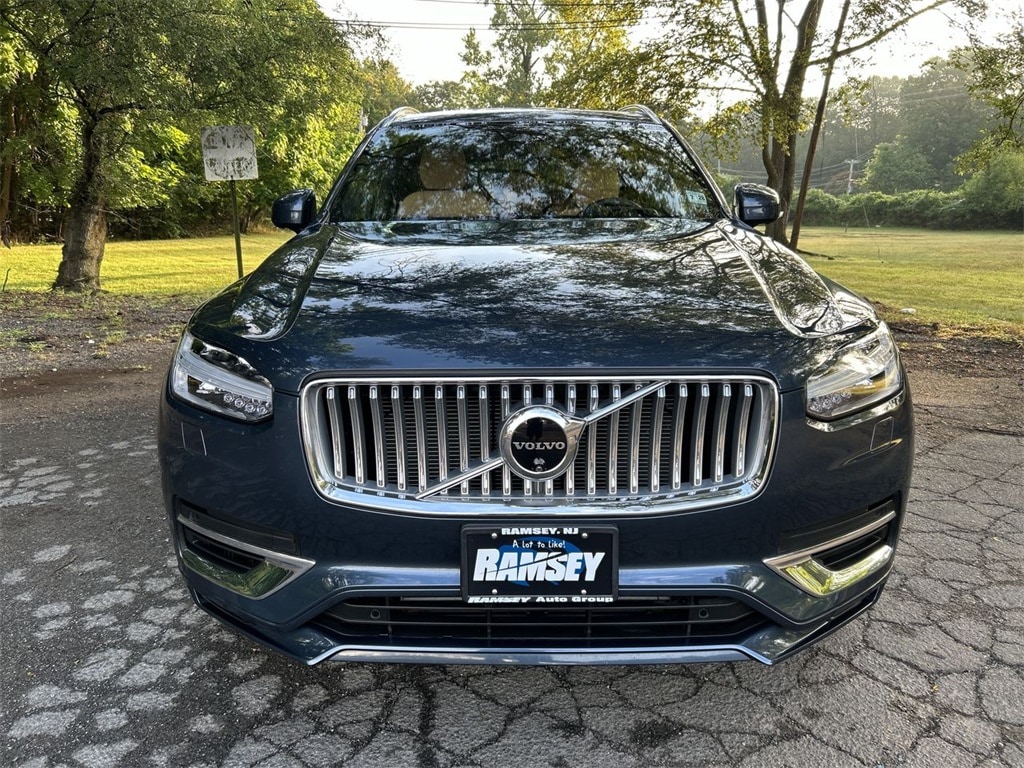 Certified 2024 Volvo XC90 plug-in hybrid T8 Ultimate Bright 7-Seater SUV