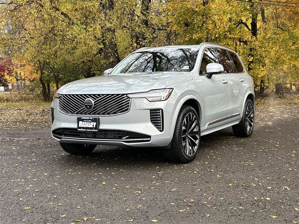 New 2026 Volvo XC90 B6 Plus 7-Seater SUV