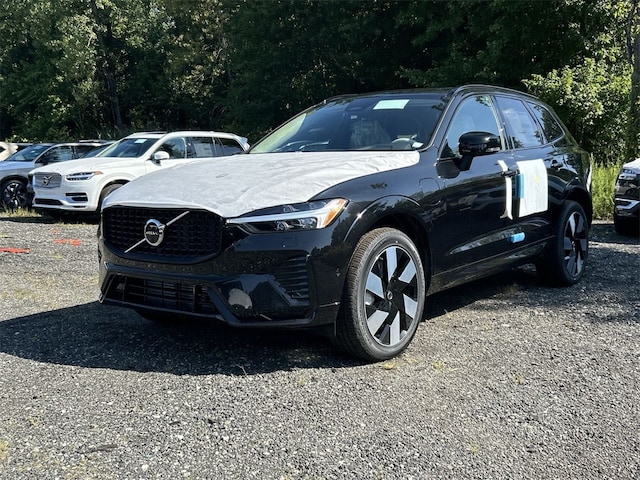 2025 Volvo XC60 plug-in hybrid T8 Plus AWD SUV