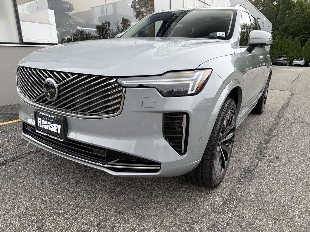 New 2026 Volvo XC90 B6 Plus 7-Seater SUV