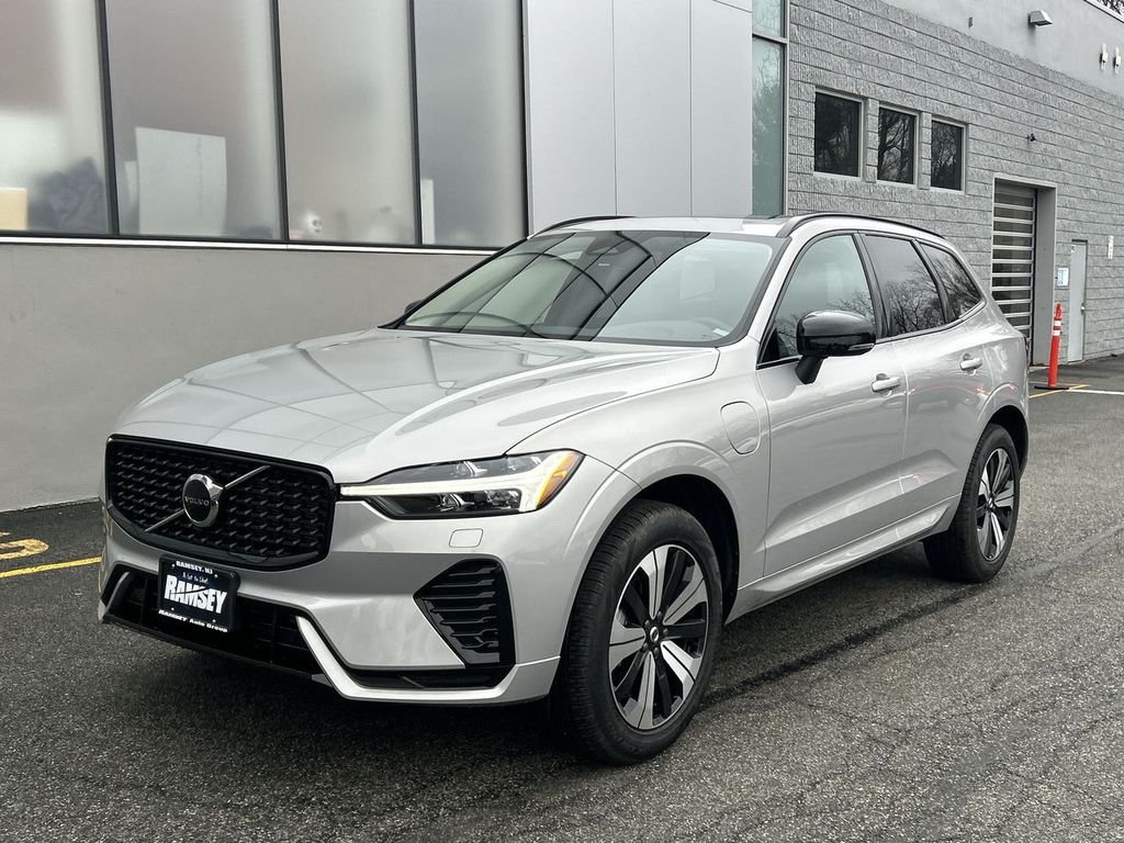 2025 Volvo XC60