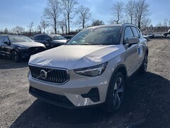 2025 Volvo XC40 B5 Core Bright Theme AWD SUV