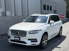 2025 Volvo XC90 plug-in hybrid T8 Ultra 7-Seater SUV