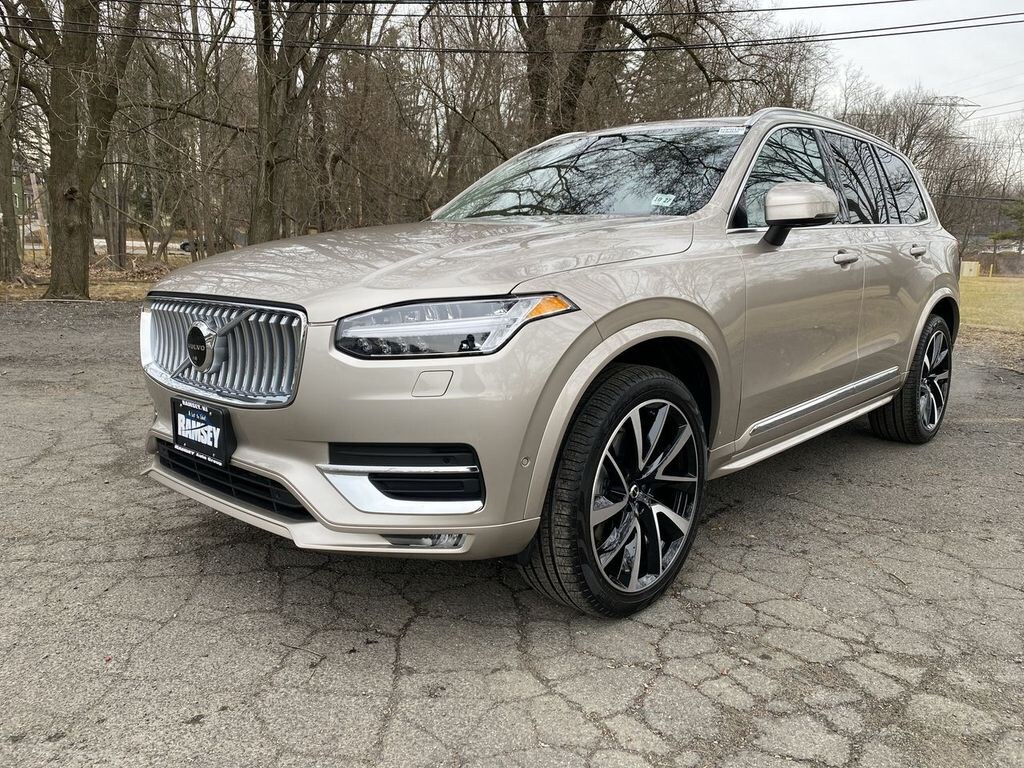 Used 2023 Volvo XC90 B6 AWD Plus 7-Seater SUV