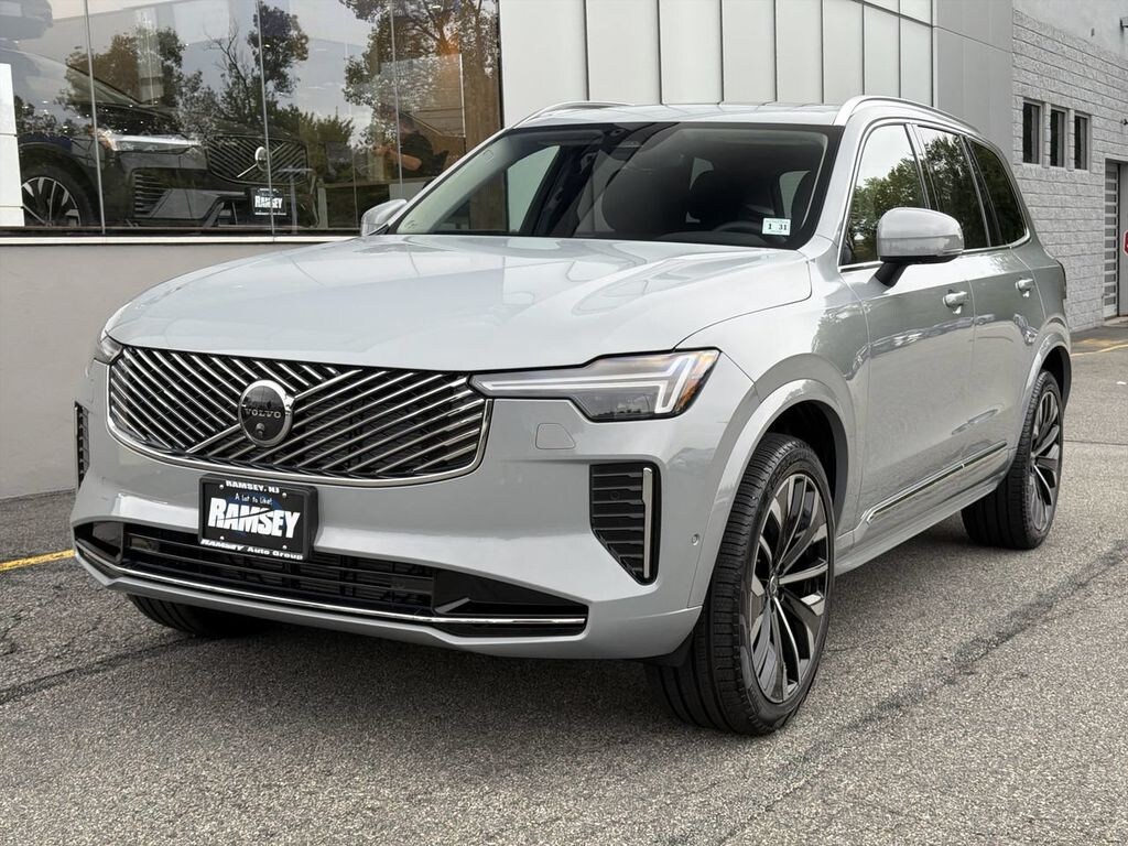 New 2026 Volvo XC90 B6 Plus 7-Seater SUV