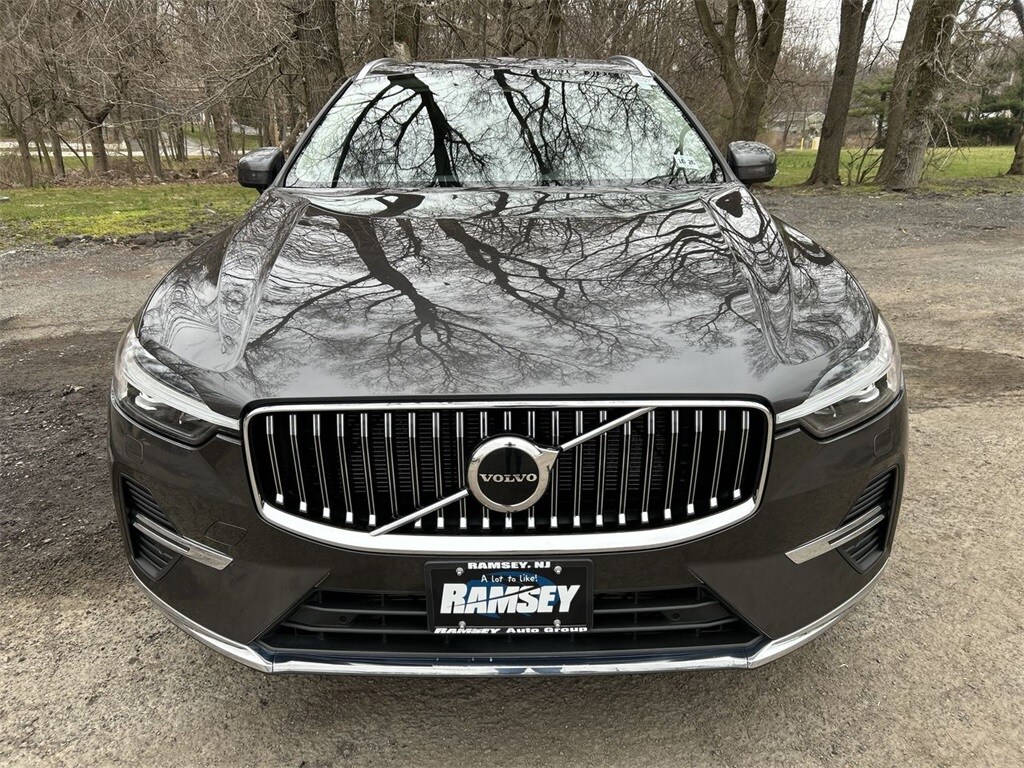 Certified 2022 Volvo XC60 B5 AWD Inscription SUV