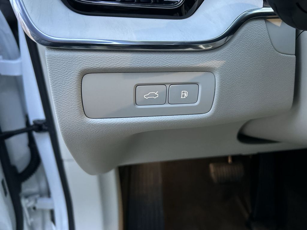 2026 Volvo XC60 Ultra - Photo 17