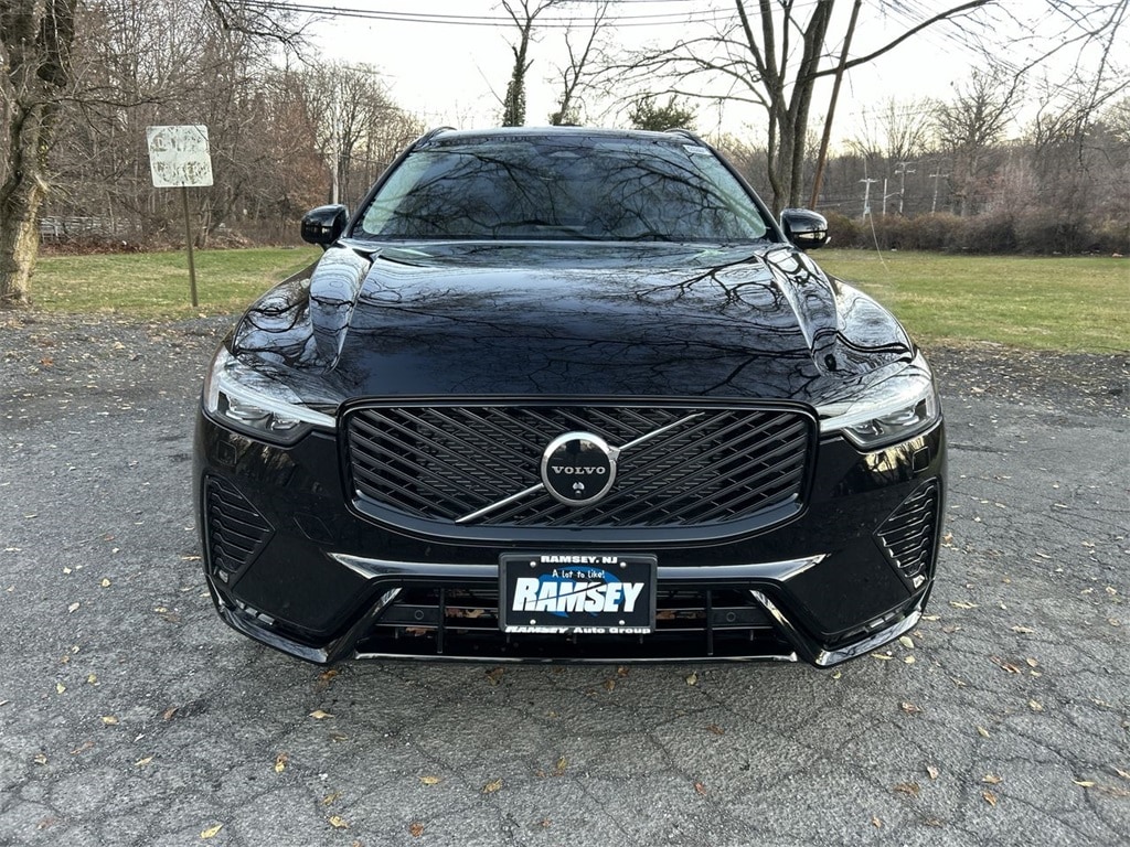 New 2026 Volvo XC60 B5 Ultra SUV