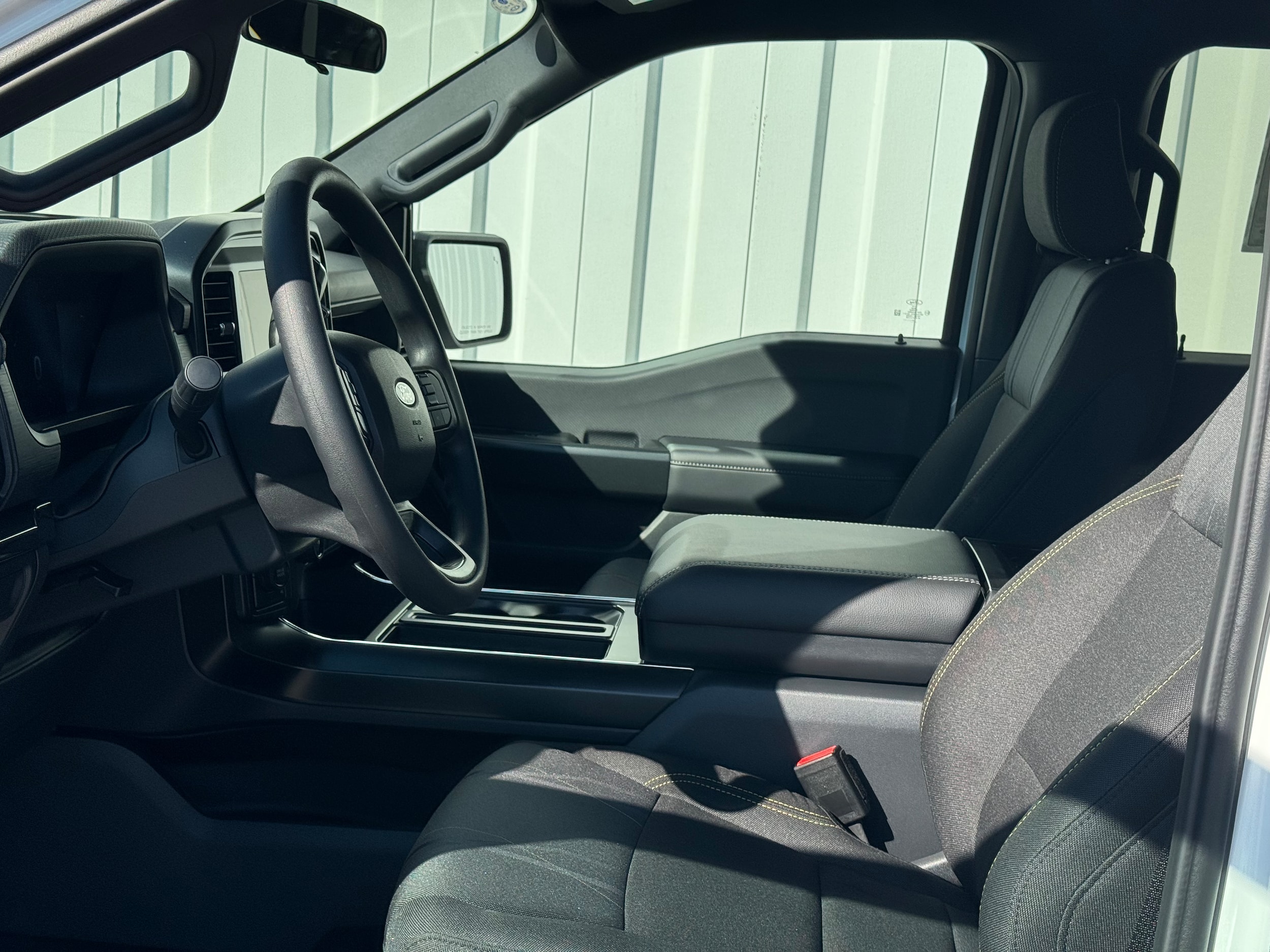 2025 Ford F-150 STX photo 4