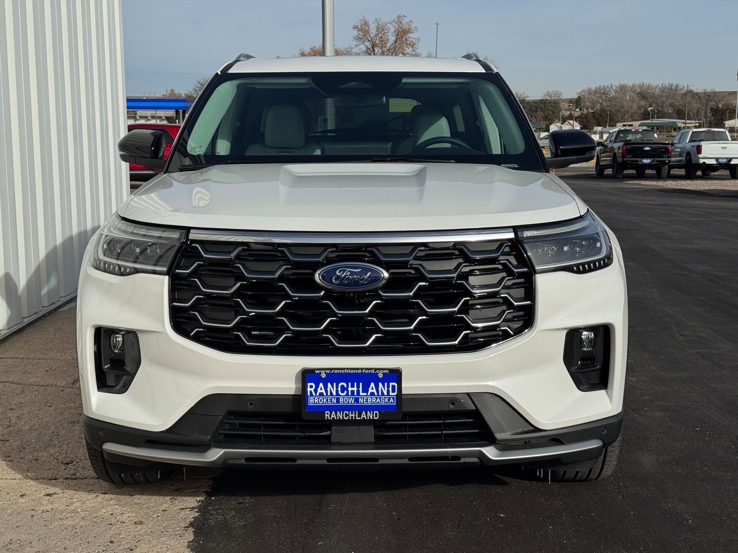 2026 Ford Explorer Platinum photo 4